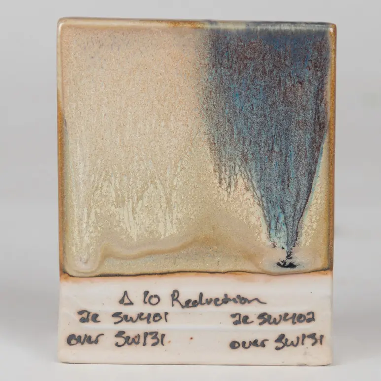 Birch Under SW-401 Light Flux (left) and SW-402 Dark Flux (right), Cone 10